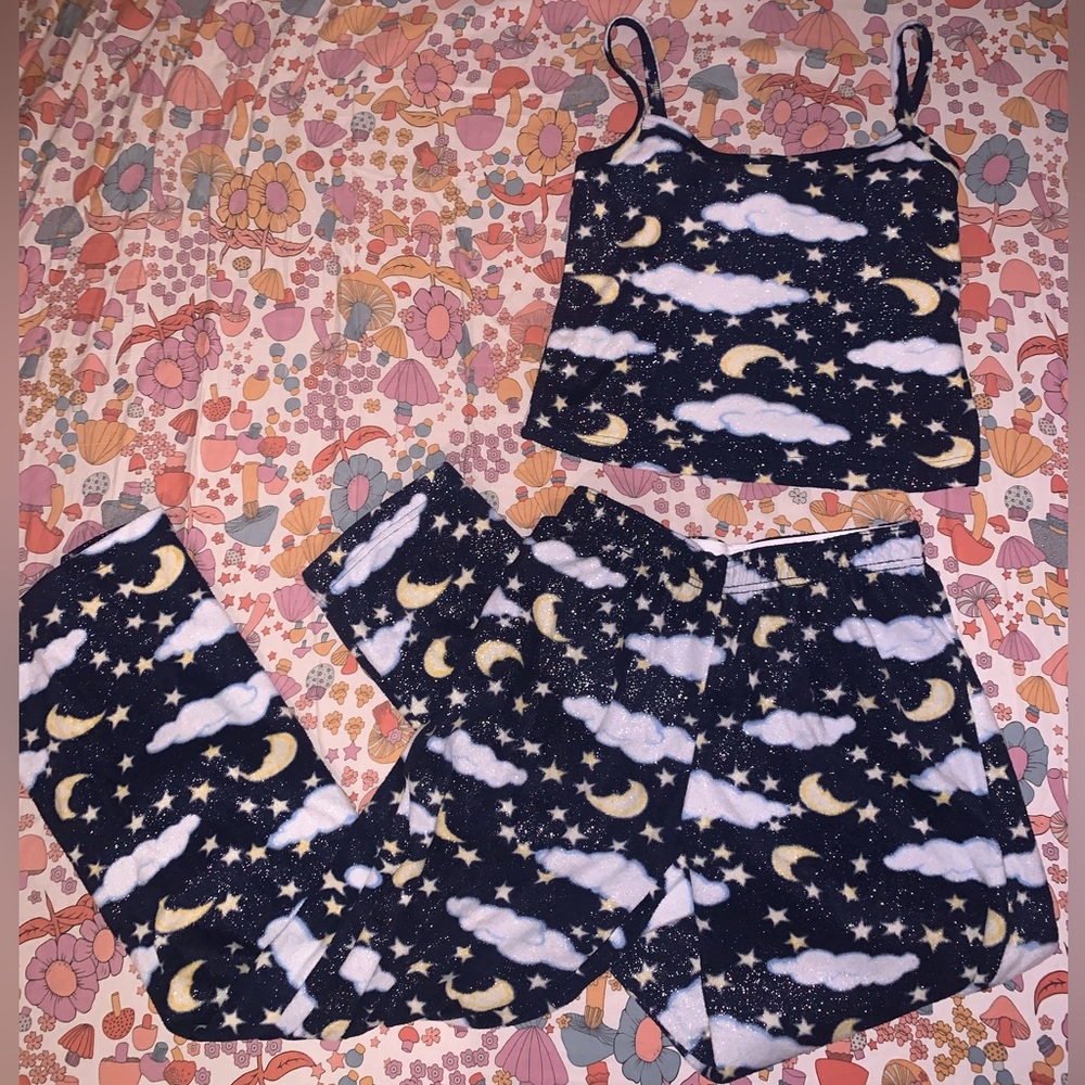 Vintage 90’s early 2000’s sparkly celestial moon stars clouds pajama set